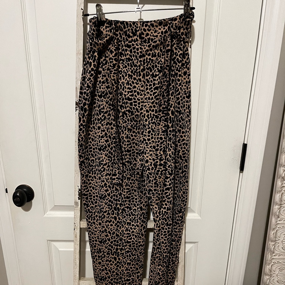 High waisted leopard print pants
